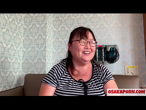 ❤️ Fette japanische Mutter zeigt ihre riesigen Titten und genießt ein Sexspielzeug. Eine 51-jährige asiatische Mutter spricht über ihre sexuellen Erfahrungen. Yukiko 1 OSAKAPORN fette Milf Sex bei uns ❌️