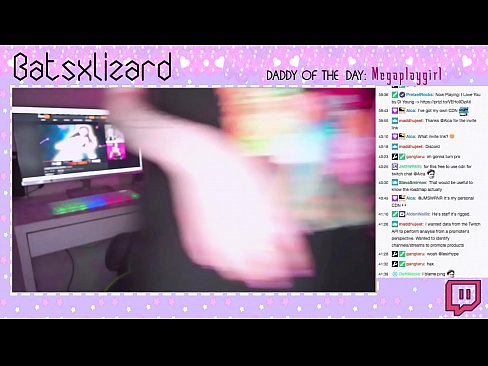 ❤️ GAMER VERGISST, DEN STREAM ABZUSCHALTEN UND SPRITZT LIVE AUF SENDUNG Sex bei uns ❌️